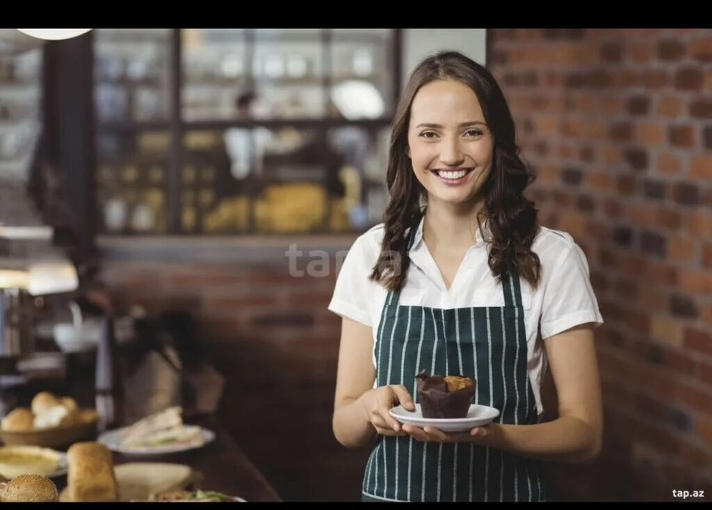 Ofisiant tələb olunur, Kafe, İstənilən yaş