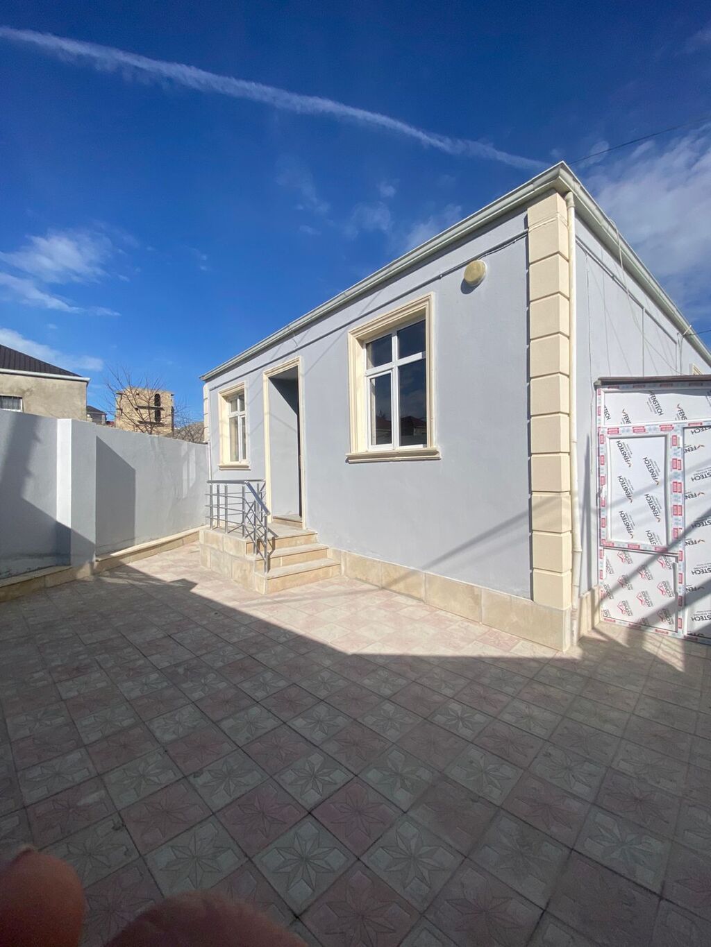 3 otaqlı, 100 kv. m, Yeni təmirli