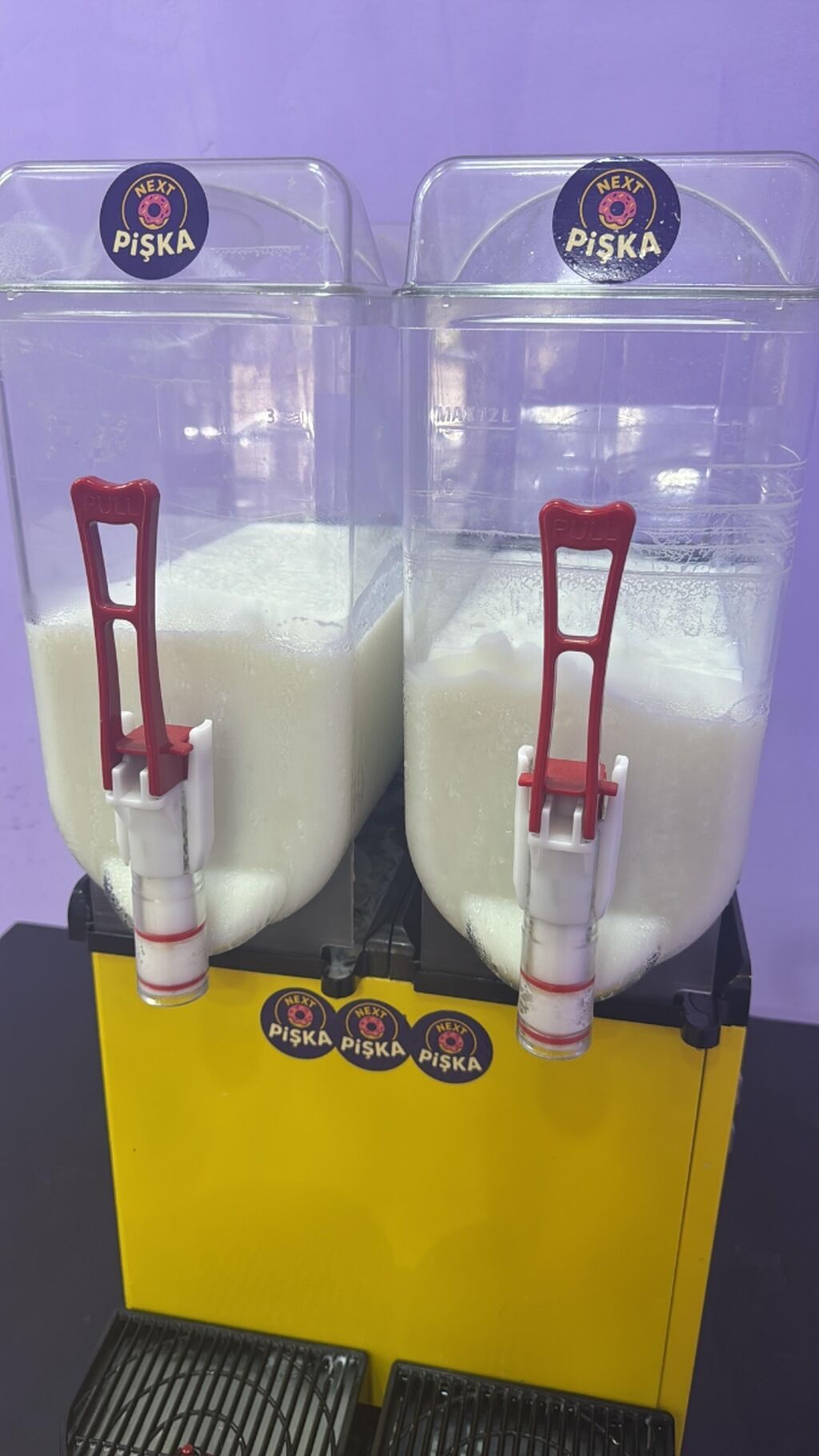 Kokteyl aparatı. samixir. donduran. ideal vəziyyətde