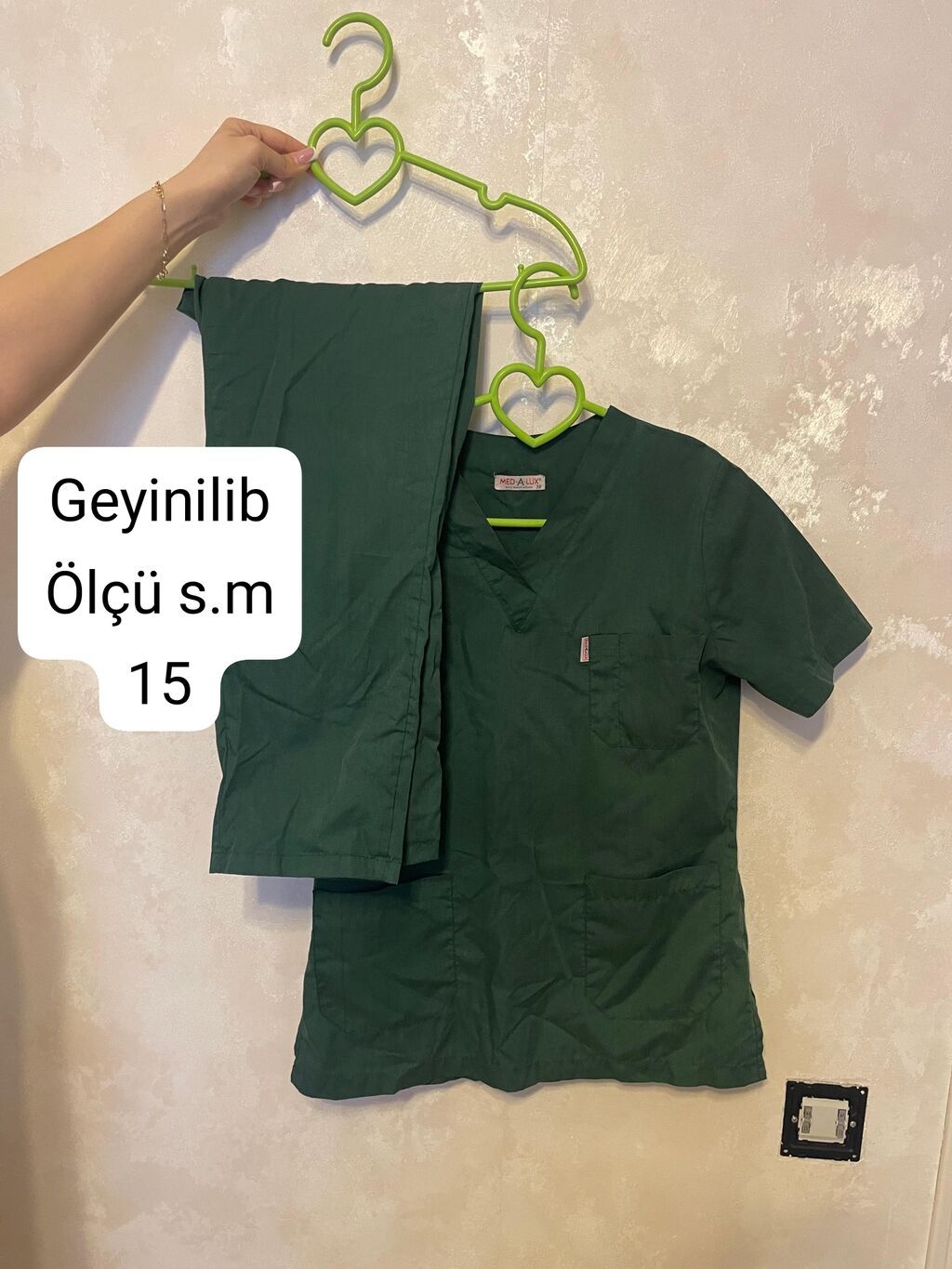 Məhsul: MedAluc tibb geyimi dəsti - Rəng: tünd yaşıl - Ölçü: S/M
