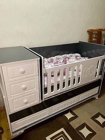 Oğlan və qız üçün, Dördbucaq, Beşik, Dəst ilə, Yellənmə mexanizmsiz - şəkil 3