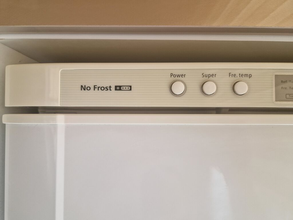 2 qapılı Samsung Soyuducu Satılır, rəng - Ağ