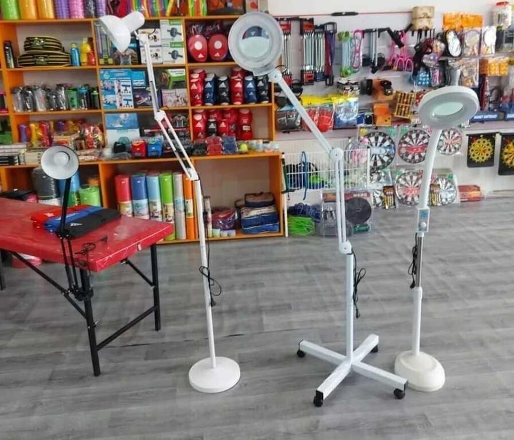 Kosmetoloji lampa lupaKosmetoloji-Lampa lupa Lampa-lupa — kosmetoloji