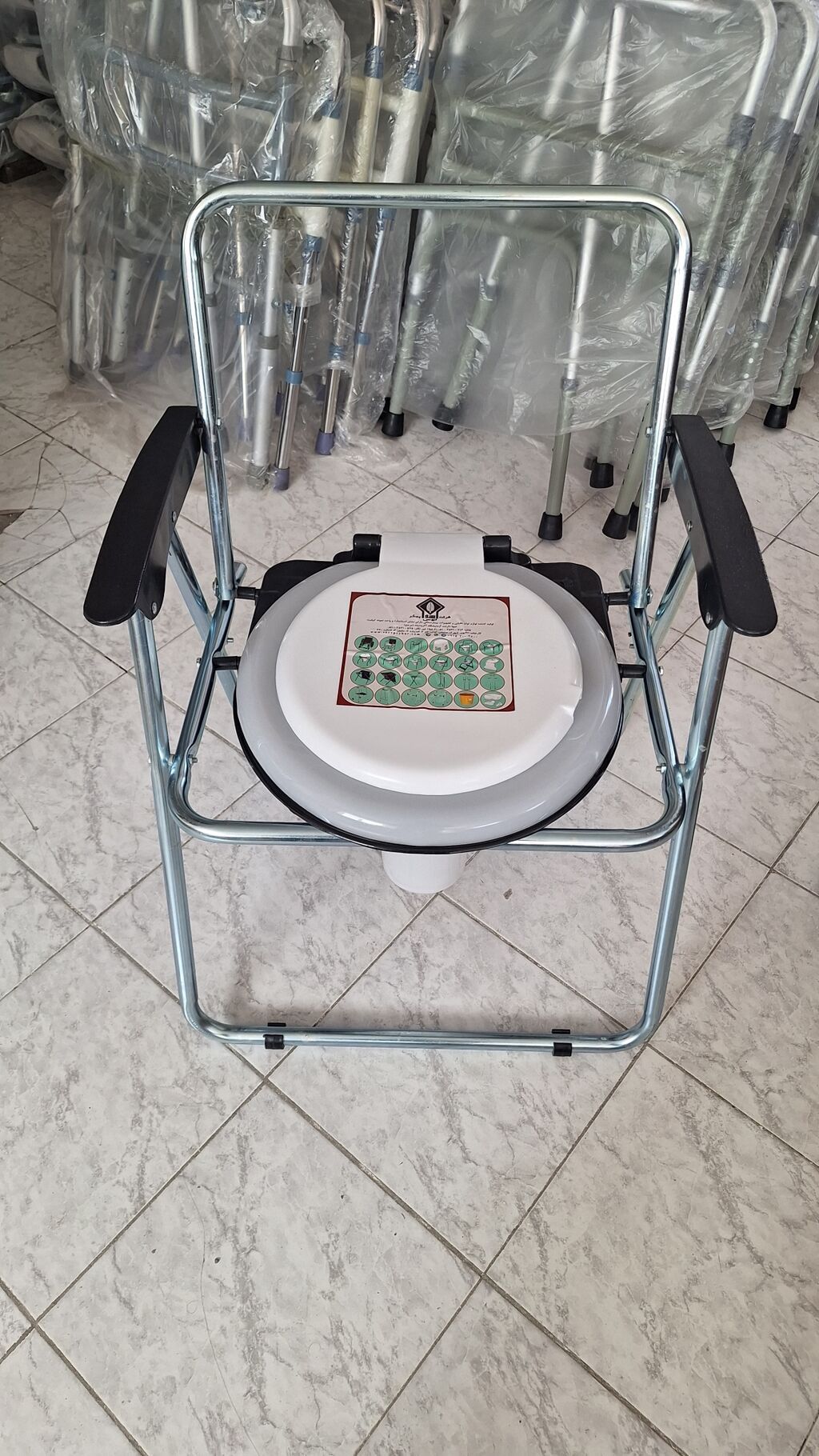 Əlil xesteler üçün sanitar qovşağı çatdırılma var ünvana (Unitaz) 130