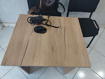 Resepşn, Kvadrat masa - şəkil 2