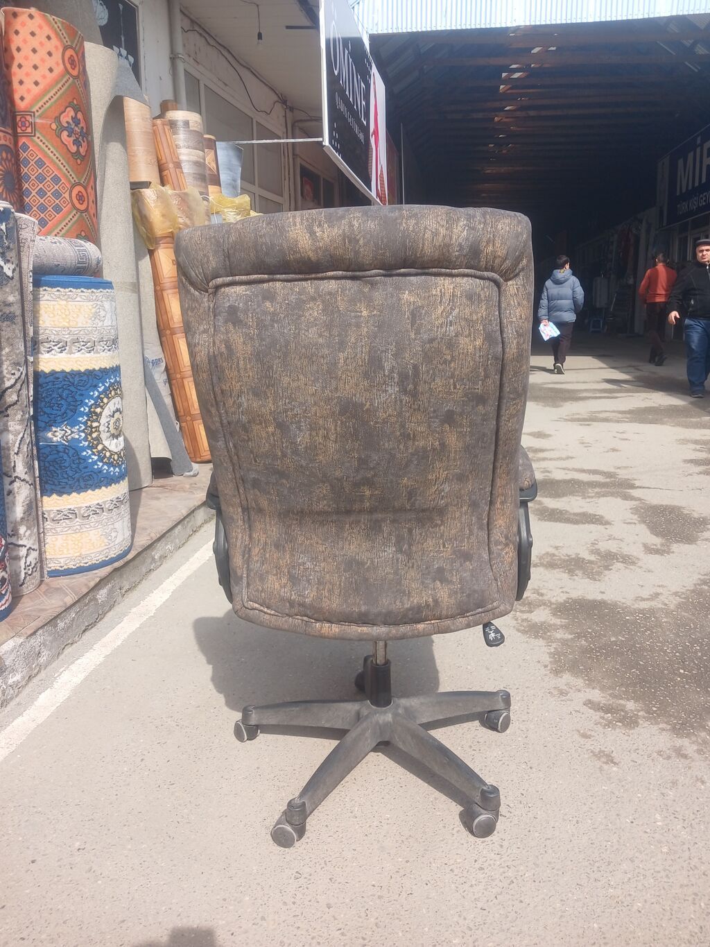 Təkərli, Qolları tənzimlənmir, Parça