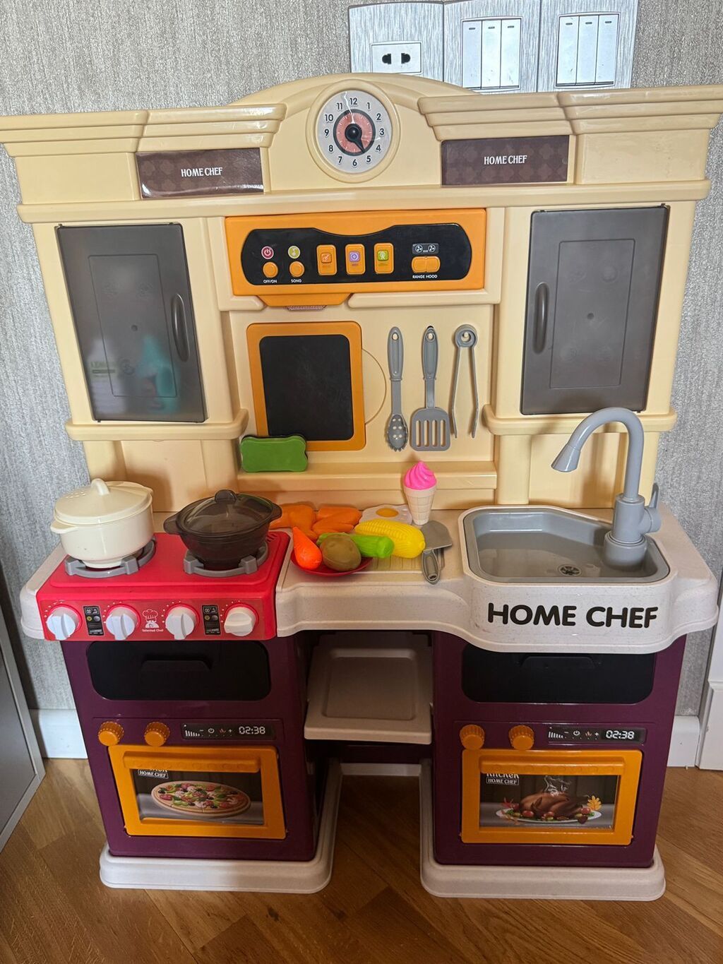 Usaq metbexi 70 azn tecili satilir cox az istifade edilib prablemi