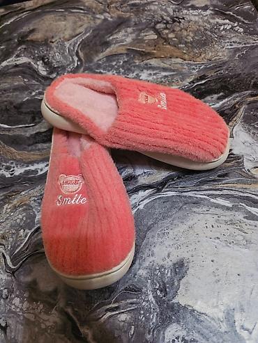 Məxməri çəhrayı rəngdə qadın otaq terlikləri. Bu terliklər - şəkil 3