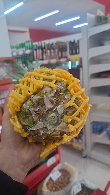 Ananas – tam baş, yaşıl taclı, qoruyucu köpük torla qablaşdırılmış - şəkil 3