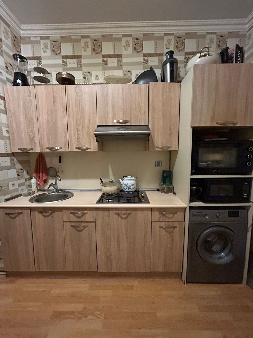 Metbex mebeli satılır 350azn.ölçü 3metre. Moyka verilir. Zabrat