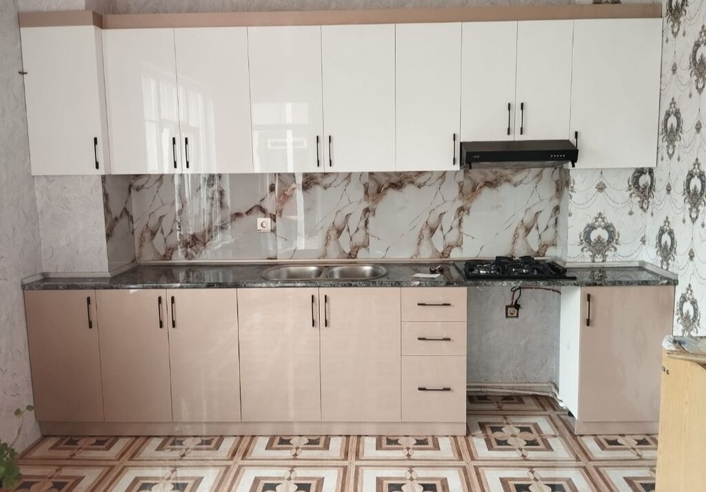 Müxtəlif üslublarda, müxtəlif materiallardan hazırlanmış mətbəx