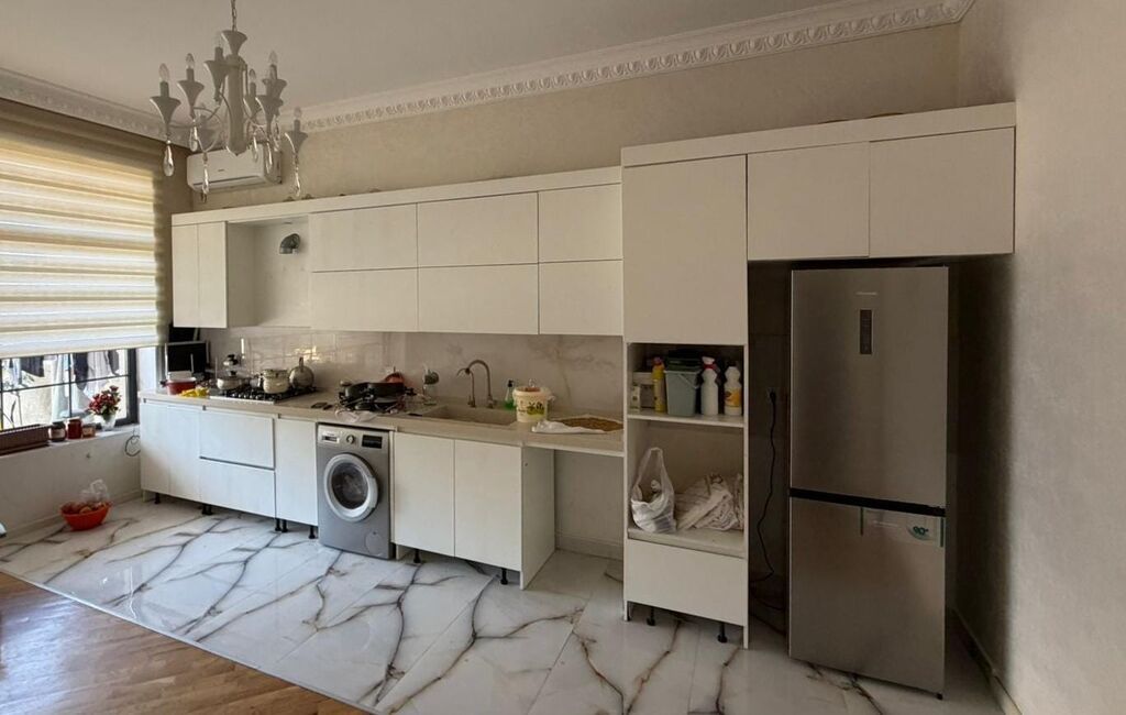 Metbex mebeli.qiymet 660 man.olcu 5.50sm.mermer ve qaz ustunde