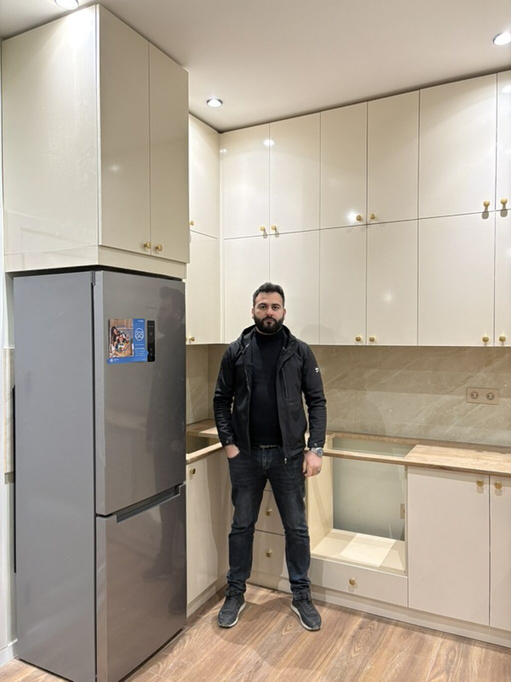 Sifarişlə mətbəx dəsti, Özü çəkən petlələr, Mat laminat, Kredit var, Pulsuz çatdırılma