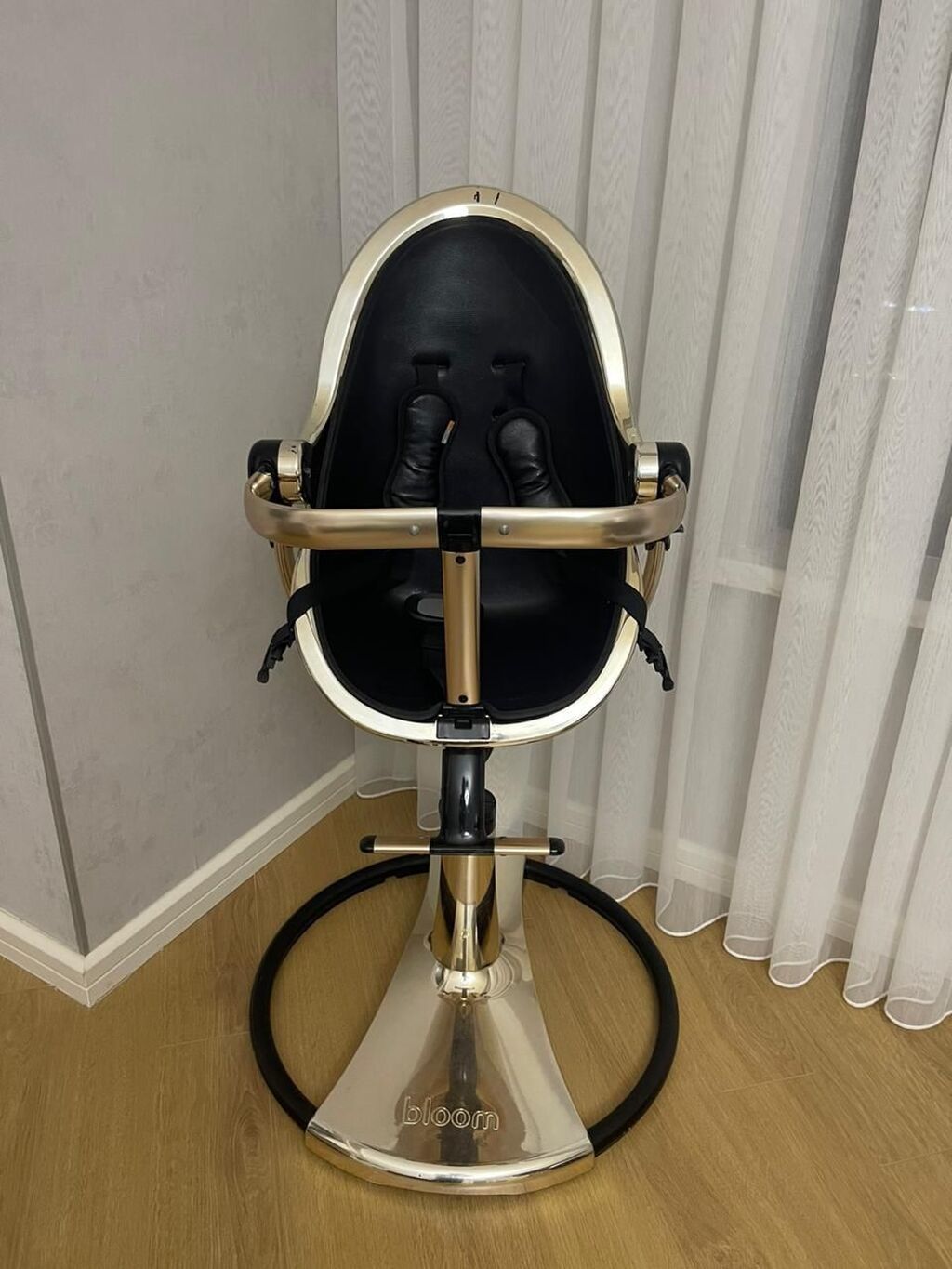 Bloom Fresco yüksək uşaq oturacağı - Lüks dizayn: qızılı metal