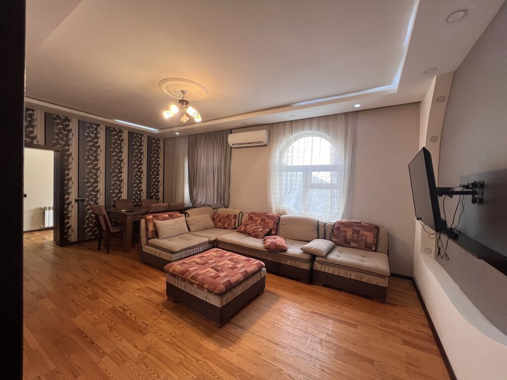 4 otaqlı, 150 kv. m, Yeni təmirli