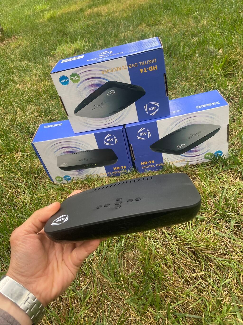 CI modul (40 azn) və resiver (90 azn) .140kanal hd ve s. Avadanlıqlar