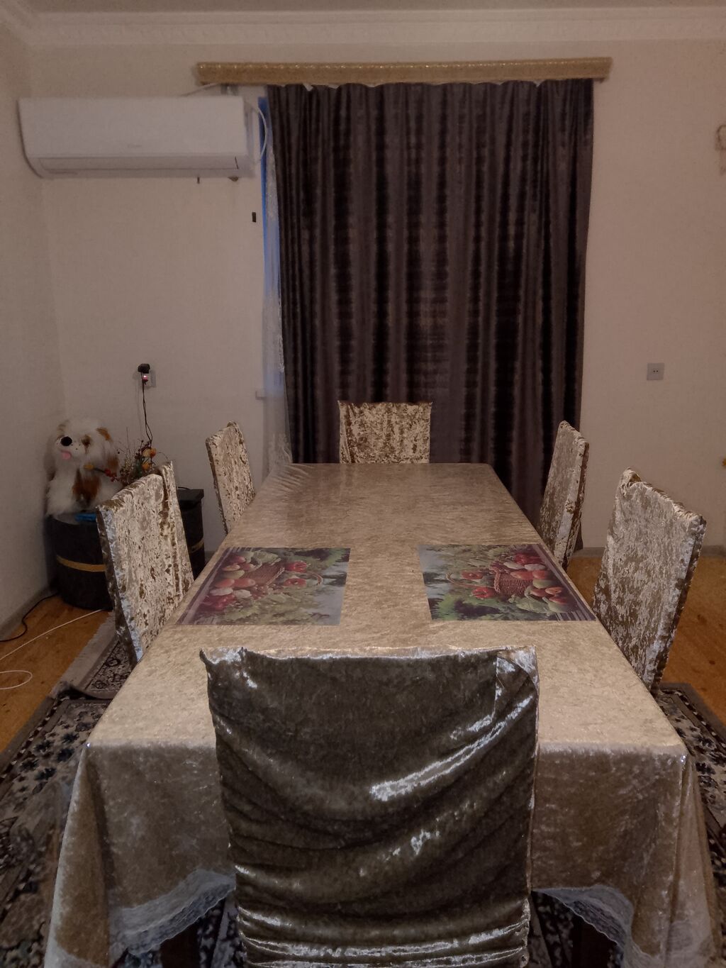 Qonaq otağı üçün, Dördbucaq masa, 6 stul