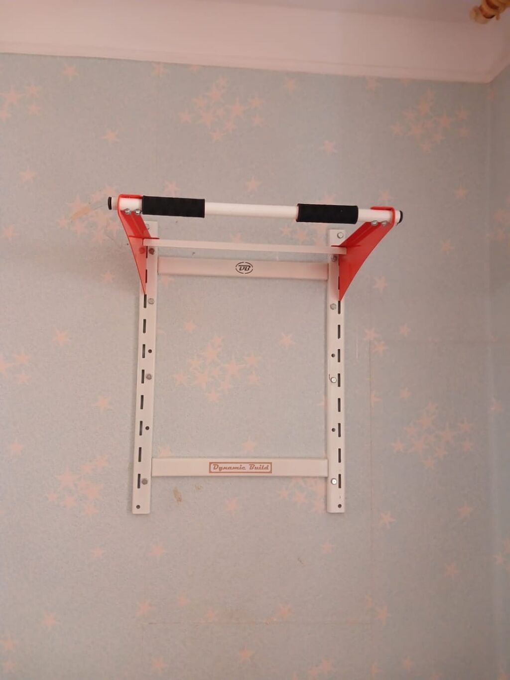 Divar üçün turnik – Dynamic Build - Material: metal karkas