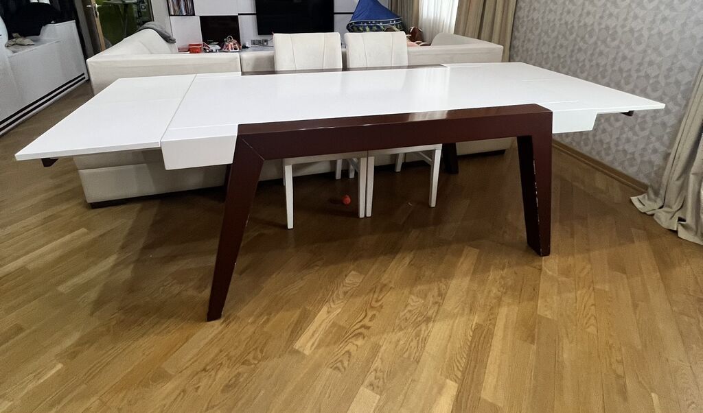 Qonaq masası, İşlənmiş, Açılan, Dördbucaq masa