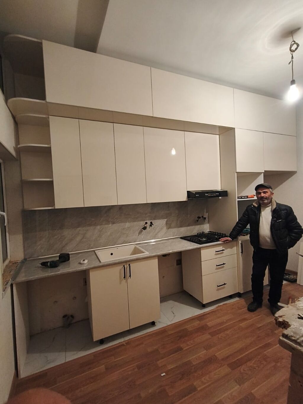 Sifarişlə mətbəx dəsti, Özü çəkən petlələr, Mat laminat, Kredit yoxdur, Pulsuz çatdırılma, Rayonlara çatdırılma