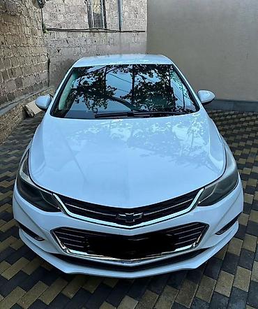 Chevrolet Cruze: 1.4 l | 2017 il 187000 km Sedan - şəkil 2