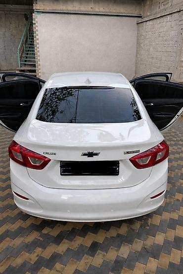 Chevrolet Cruze: 1.4 l | 2017 il 187000 km Sedan - şəkil 3