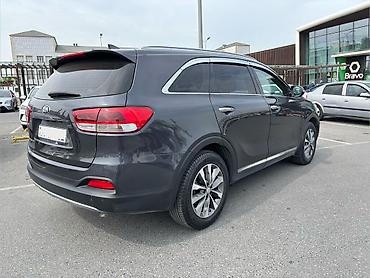 Kia Sorento: 2 l | 2017 il Krossover - şəkil 4