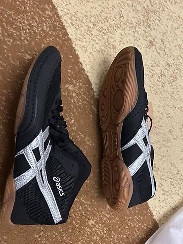 Yenidir, istifade olunmayib ASICS güləş ayaqqabısı - Brend/model - şəkil 3