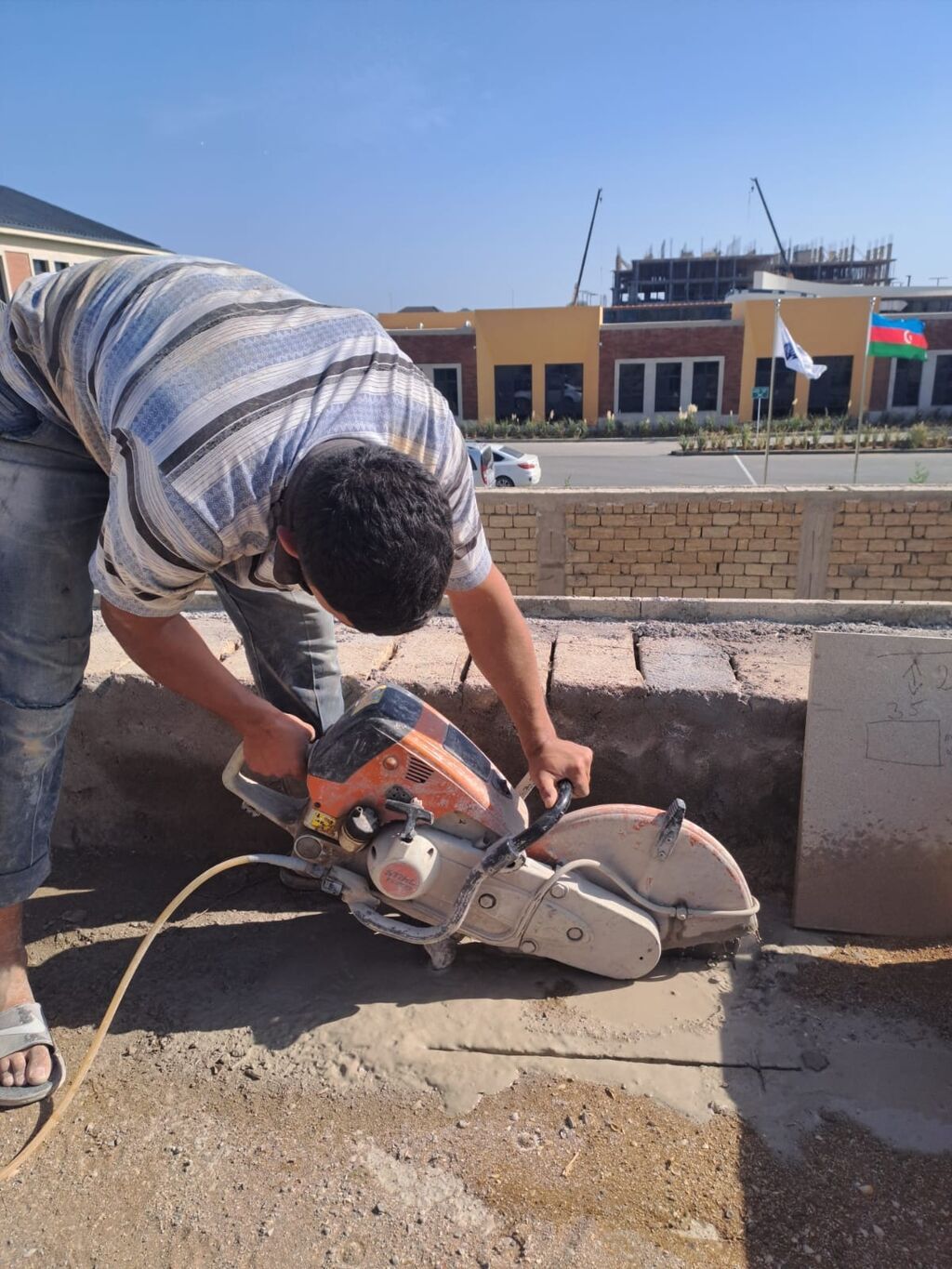 Beton kəsimi və ştrablama xidməti - Beton, armaturlu beton, asfalt və