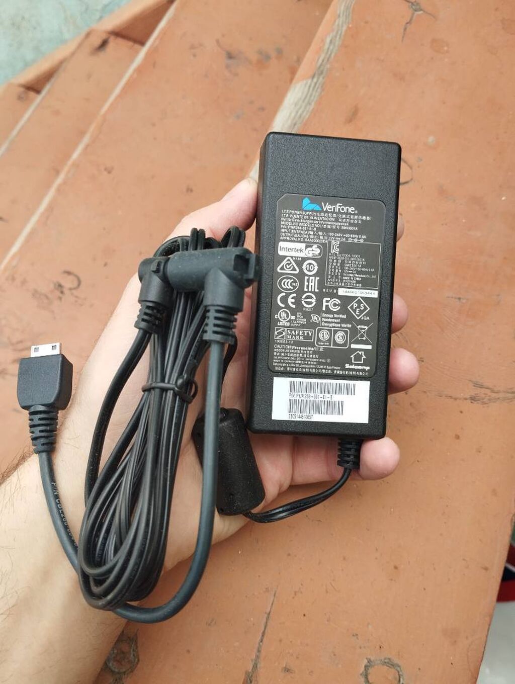 Pos terminal üçün Verifone adapter satılır, hər şey üstündədir