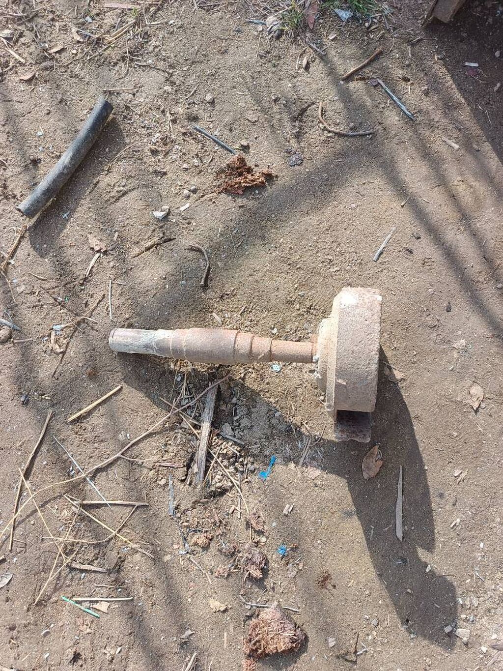 Əndijan nasosunun su vuran pəri Val üstündə