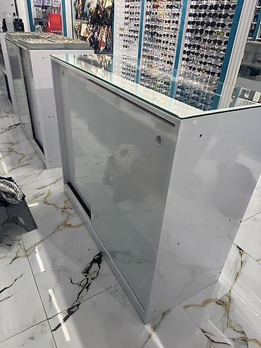 Vitrin demək olarki heç işlənməyib(klonkası üzərindədir), bir çox sahə - şəkil 5