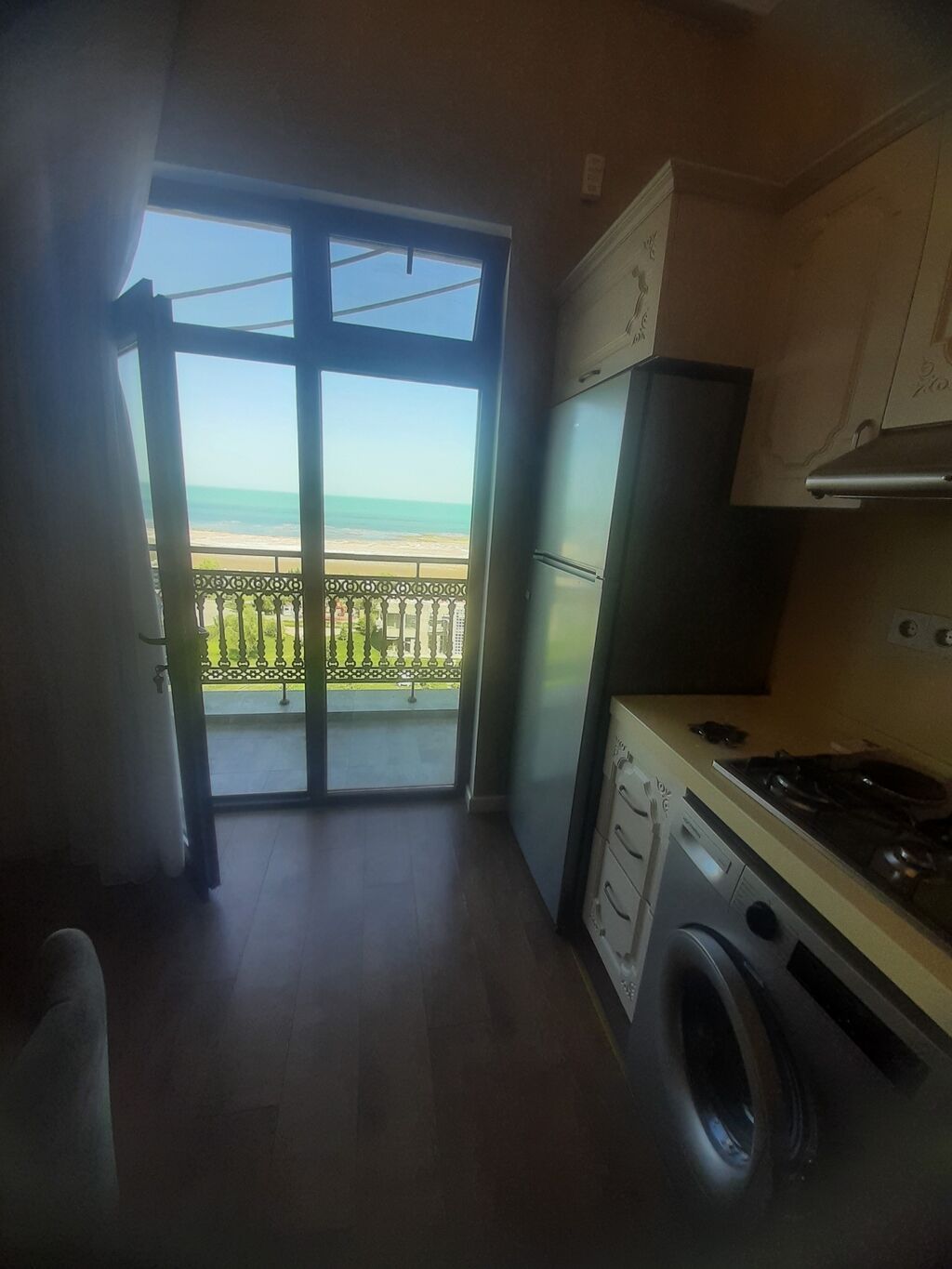 Sumqayıtda( kristal abşeron bulvar 3) 3 otaqlı dəniz panoramalı mənzil