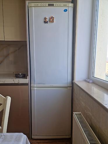 2 qapılı Samsung Soyuducu Satılır, rəng - Ağ - şəkil 5