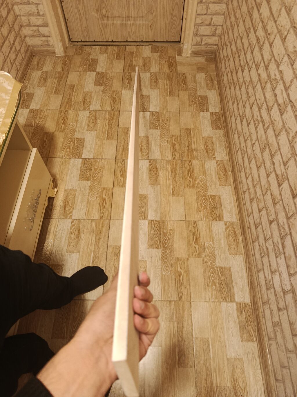 500 metr var təzədir fil dişi rəngdədir 7 likdir isdəyən olsa