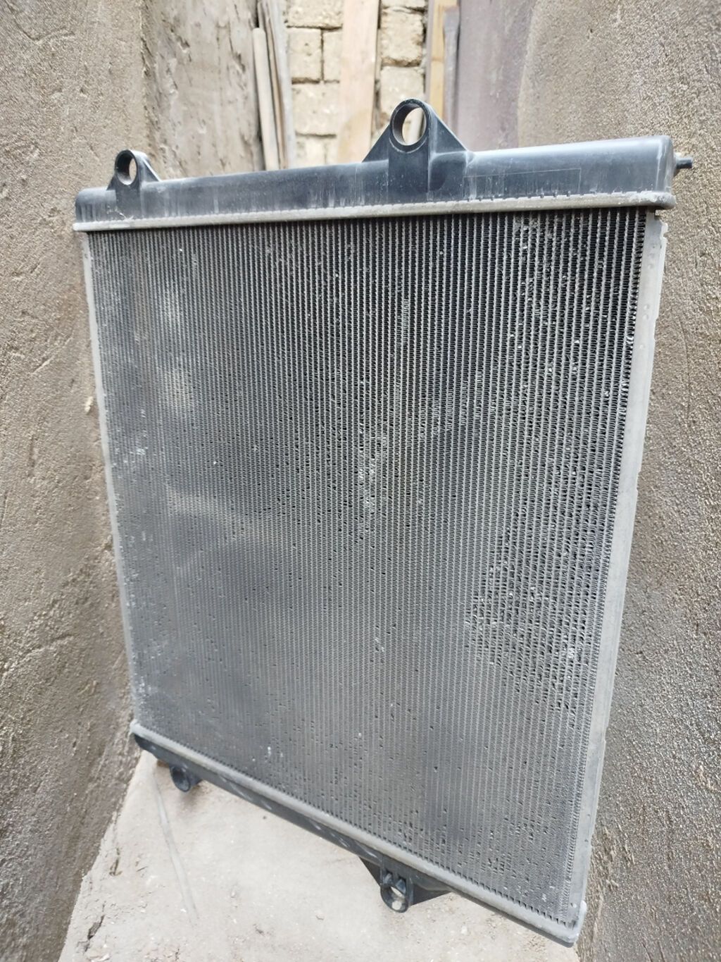 Salam.soyuducu susteminin radiyatoru,Tayota Prado 2005-2008 çi il 4