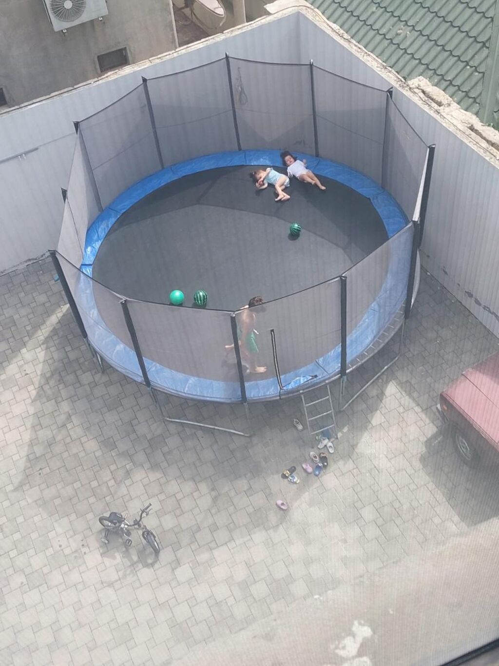 Batut 4.50 sm yaxşı vəziyyətdədir