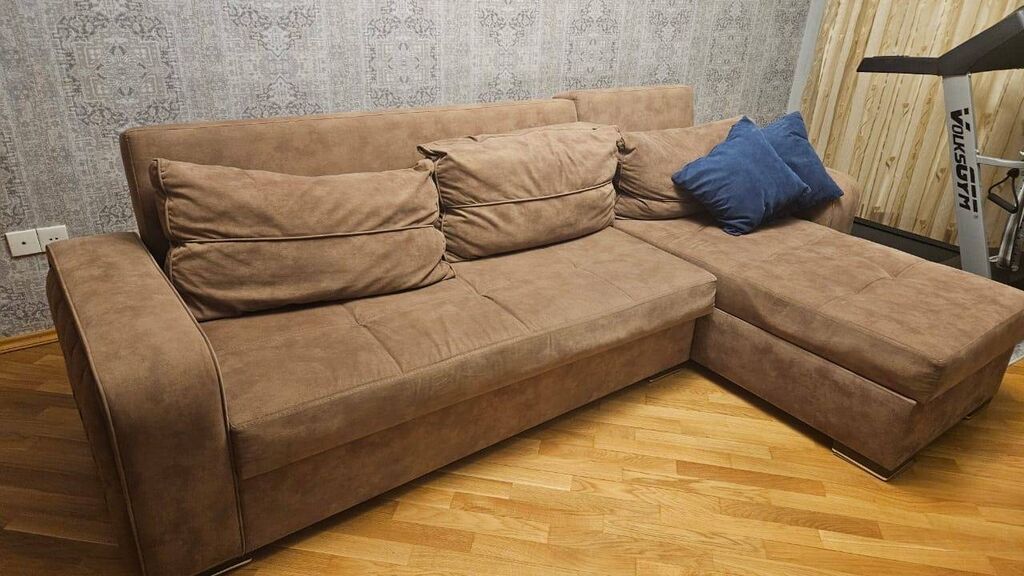 Künc divan, Açılan