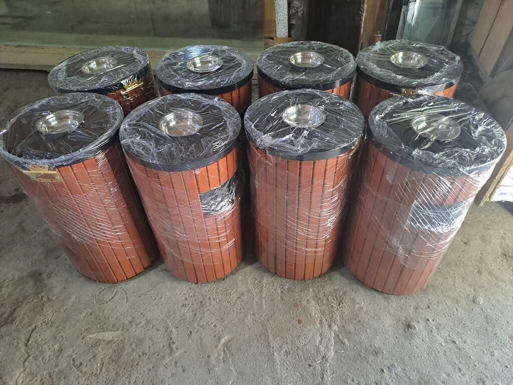 Tullantı qablarıDayanıqlı və möhkəm materialdan hazırlanır. Uzun