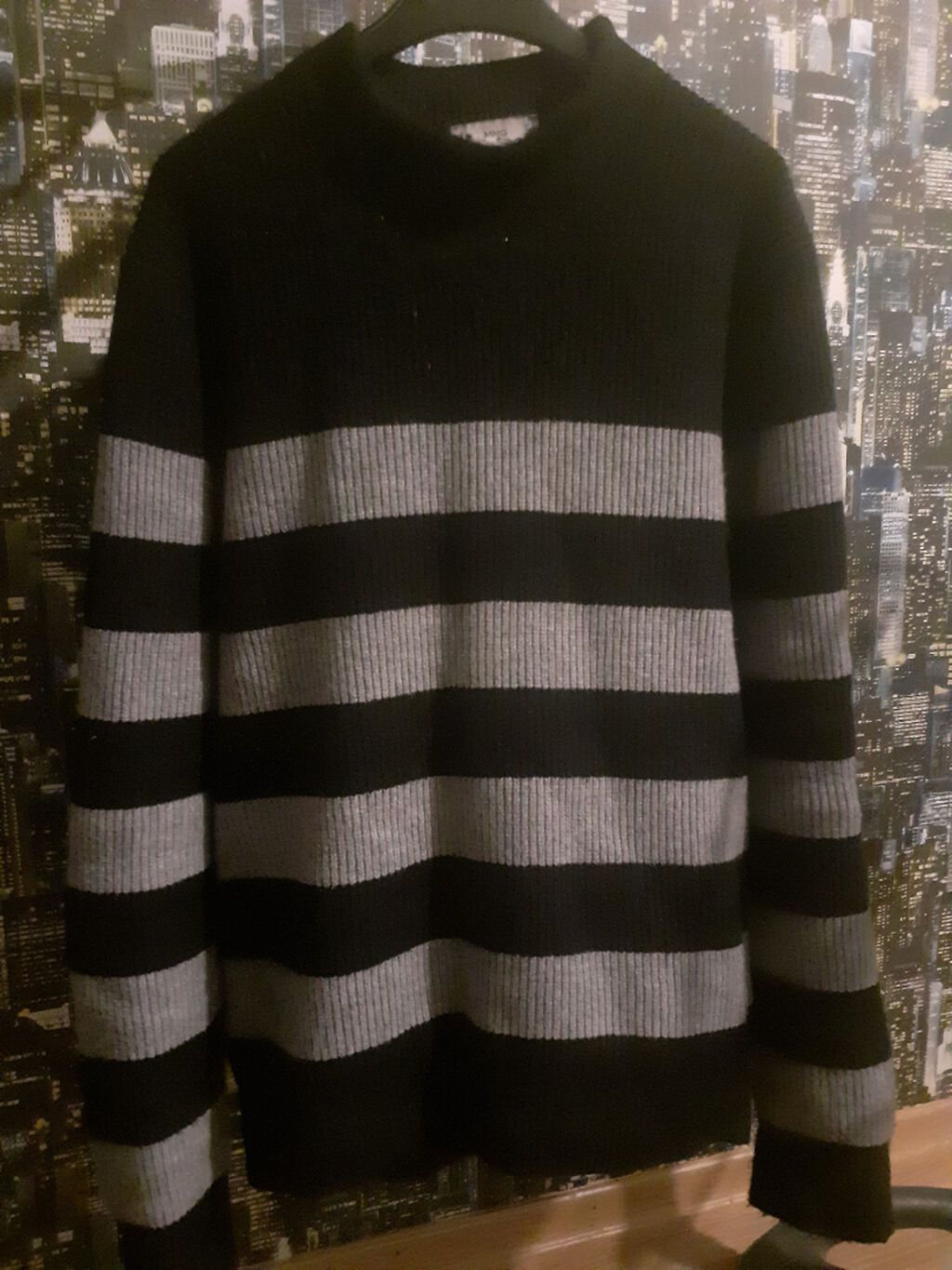 Sviter, Mango, M, rəng - Qara