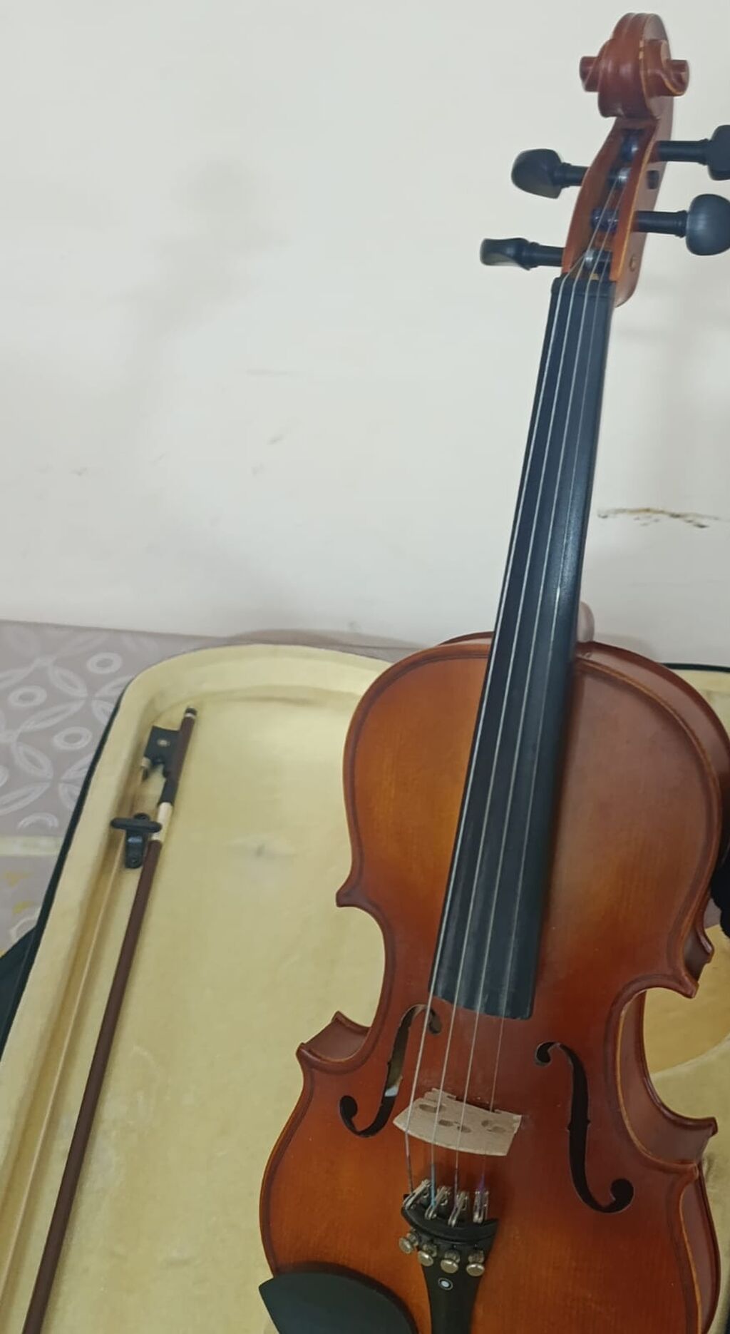Skripka dəsti 4/3 Salam skripka 125 manata alınıb heç bir problemi