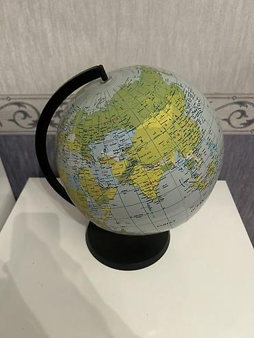 Dünyanın siyasi xəritəsi olan masa qlobusu - Klassik dizayn: qara - şəkil 2