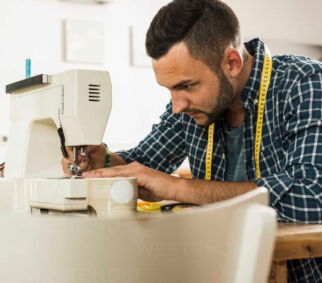 (Geyim hazırlamırıq zəhmət olmasa elanı tam oxuyun)🙏 🧵 Peşəkar Dərzi