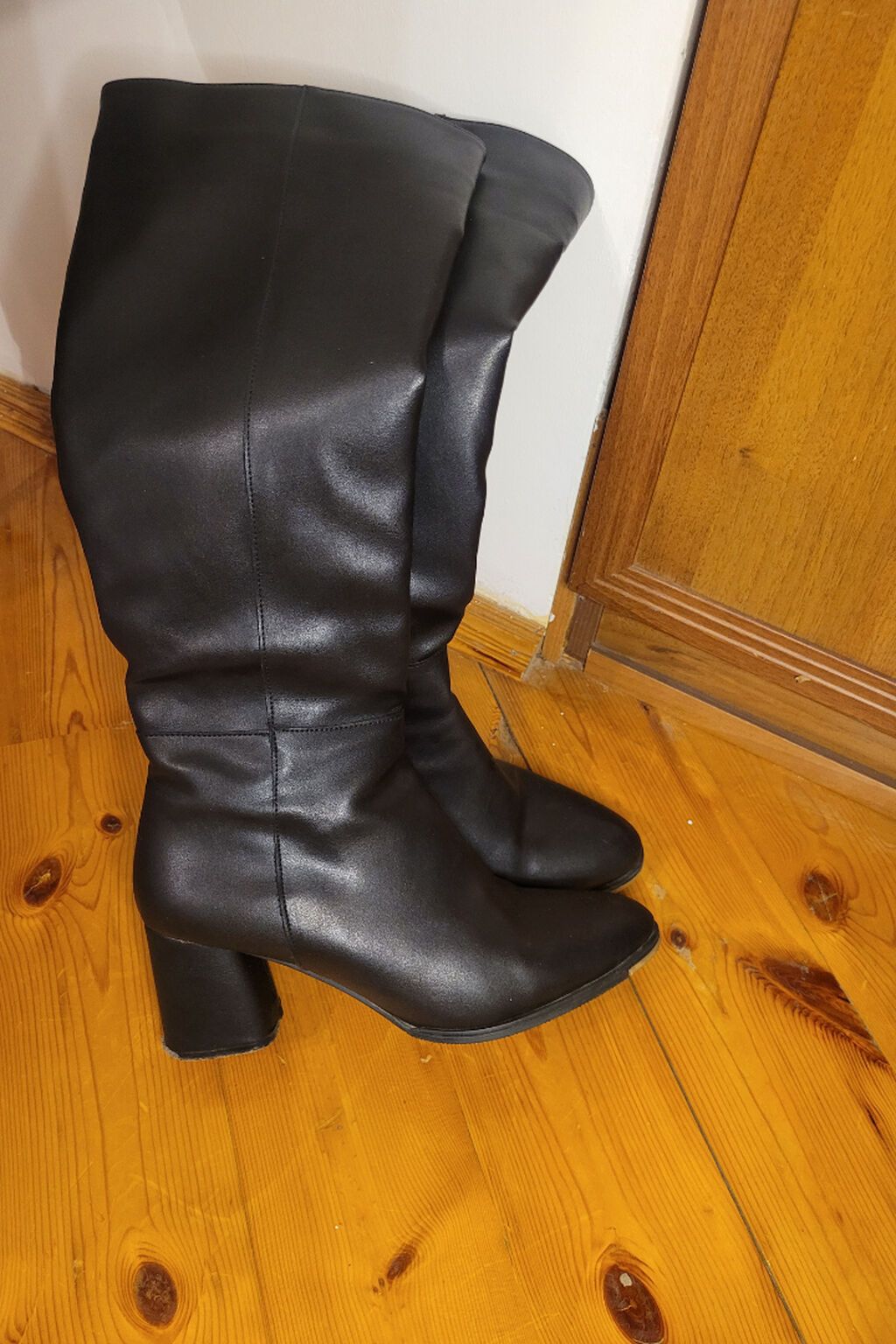 Uzunboğaz, Ölçü: 40, rəng - Qara, İşlənmiş