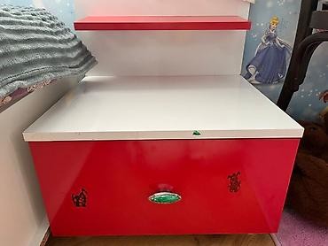 Qız üçün, Komod - şəkil 2
