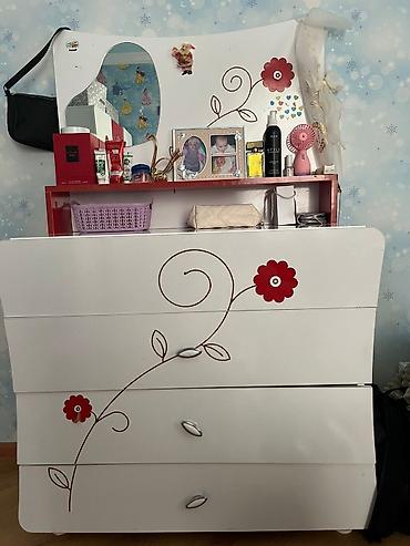 Qız üçün, Komod - şəkil 3
