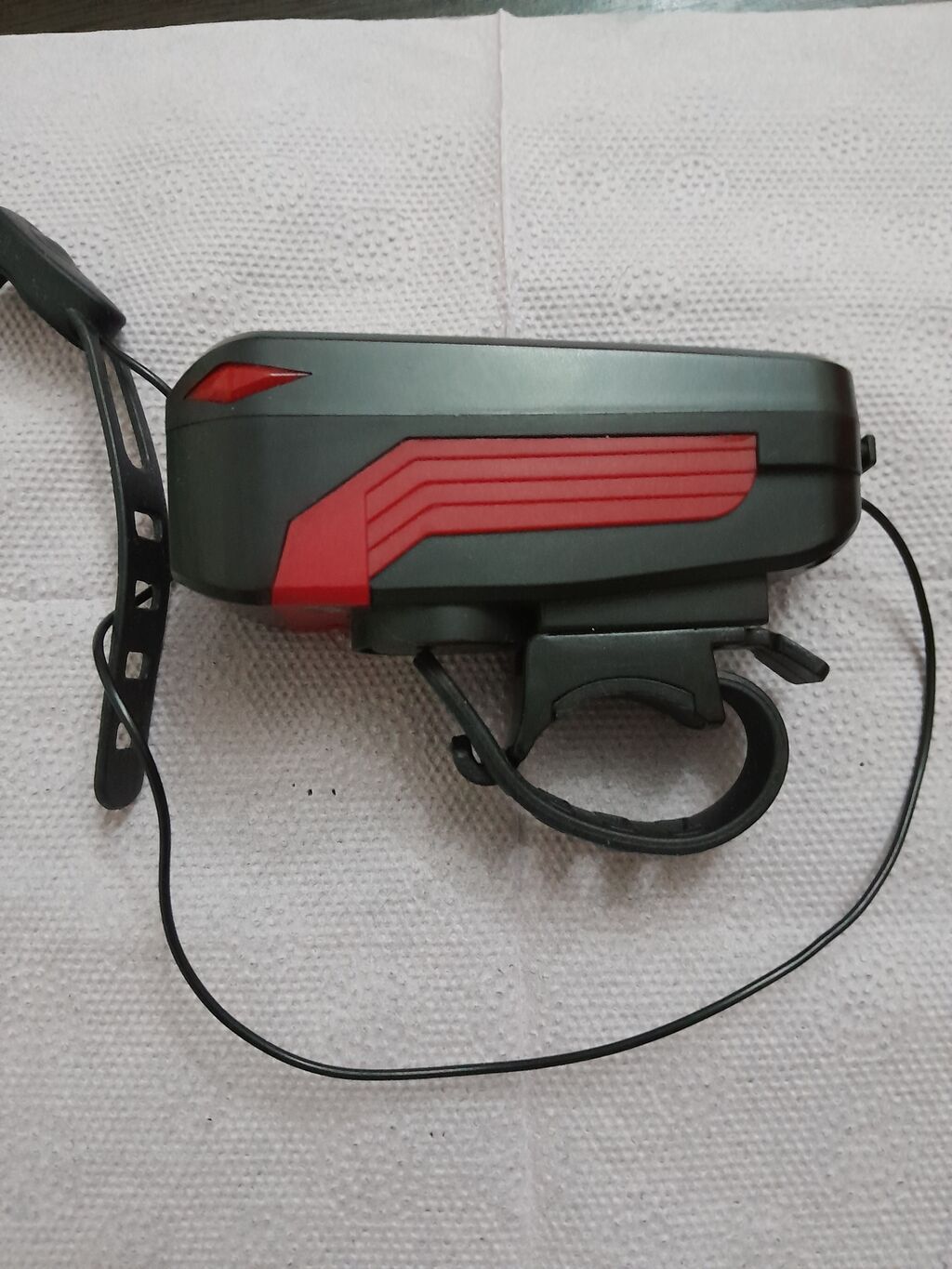 Велосипедный фонарь, звуковой сигнал.Новый.3 режима света