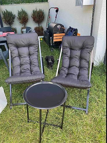 Həm şezlonqlar həm də sehpa qatlana bilir, komfortludur, bağ evi - şəkil 3