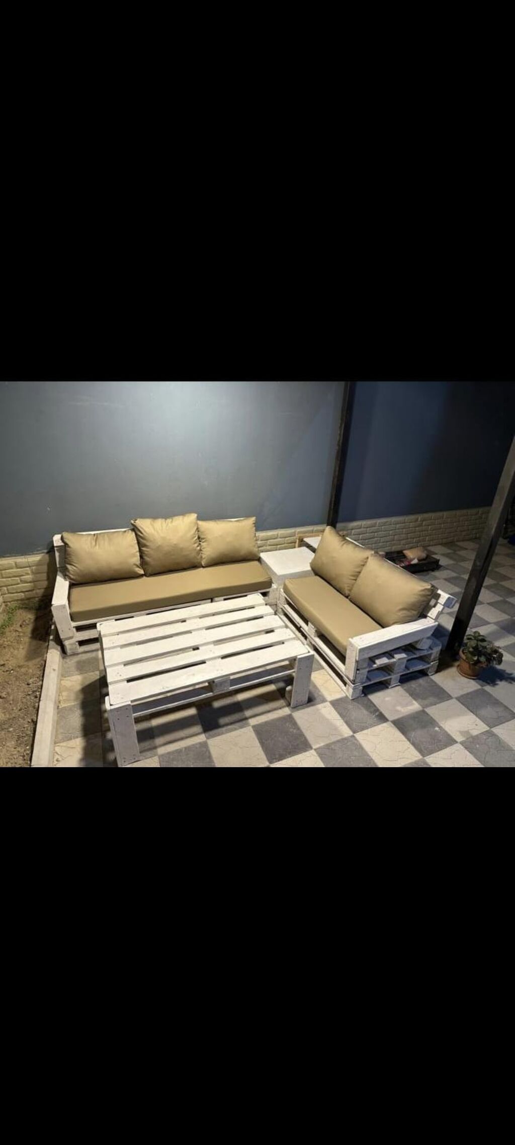 İşlənmiş, Jurnal masası, 2 divan, Taxta