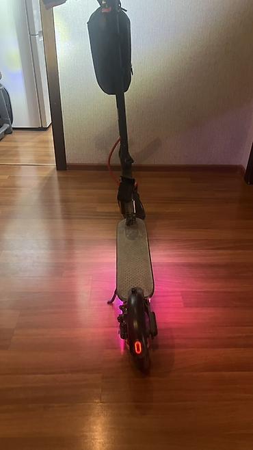 İşlənmiş Elektrik samokat 8", 251 - 350 Vt, 26 - 35 km/s - şəkil 3